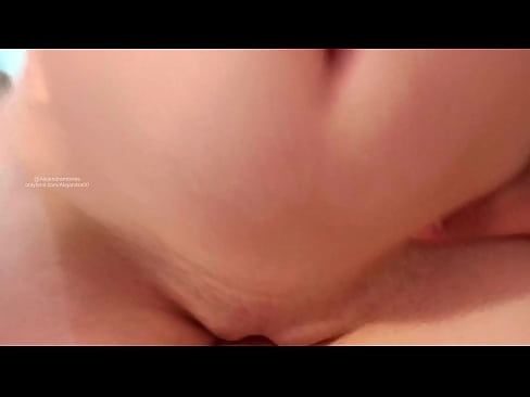❤️ A nővérem szobájában aludtam, és így ébredtem fel. Porno at hu.sexogolic-info.ru